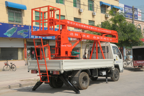 曲臂式汽車(chē)升降平臺(tái)